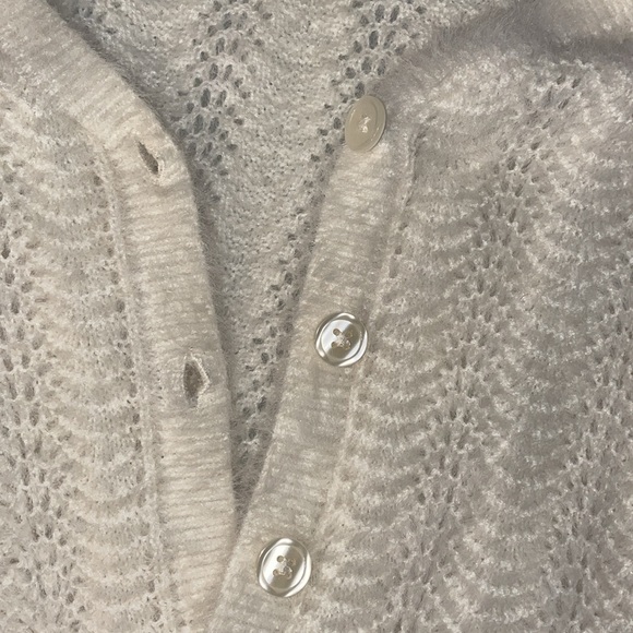 Abercrombie sweater - Picture 3 of 4